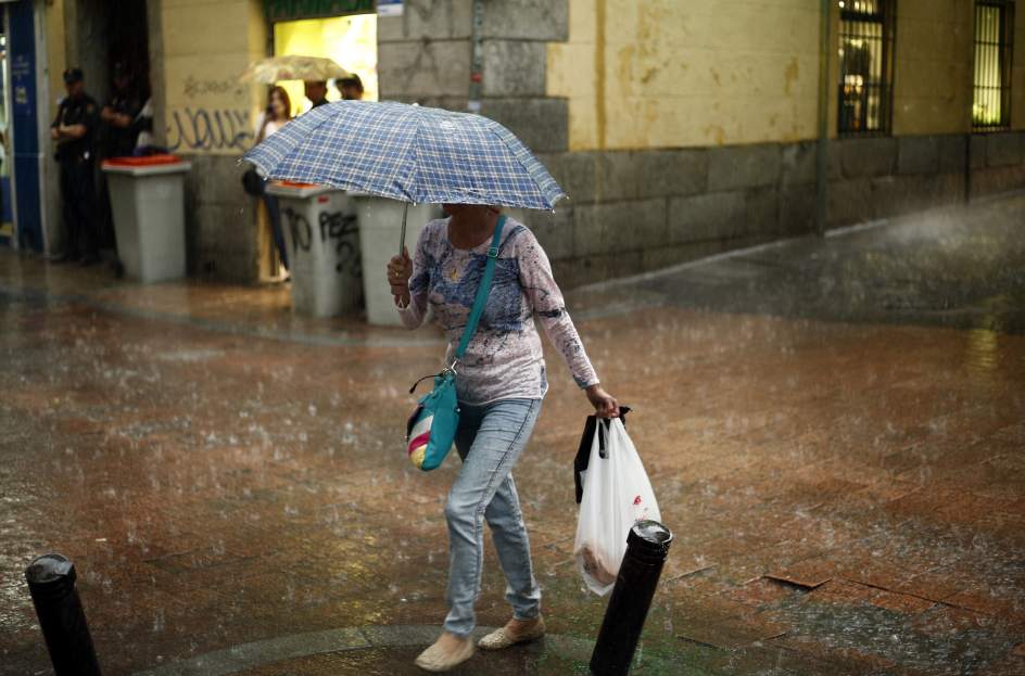 Lunes fresco y lluvioso