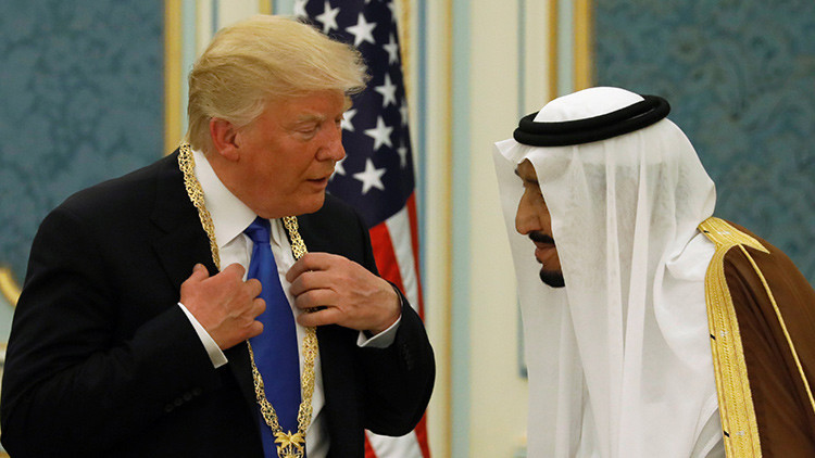 EE.UU. y Arabia Saudita firman acuerdos militares por 110.000 millones de dólares