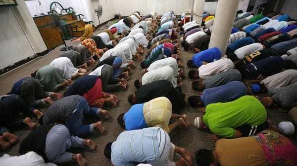 El Ramadán comienza en Oriente Medio en plena lucha contra el terrorismo yihadista