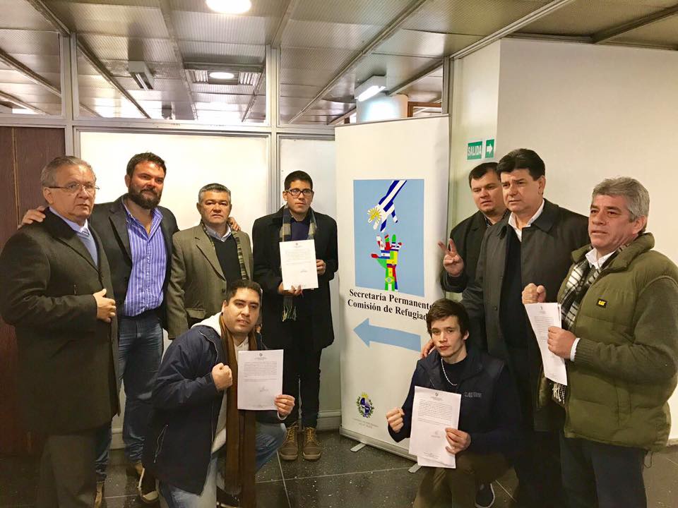 Jóvenes liberales que pidieron refugio ya están tramitando documentos uruguayos, afirman