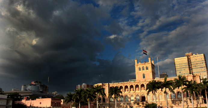 Inicio de semana cálido y miércoles con lluvias