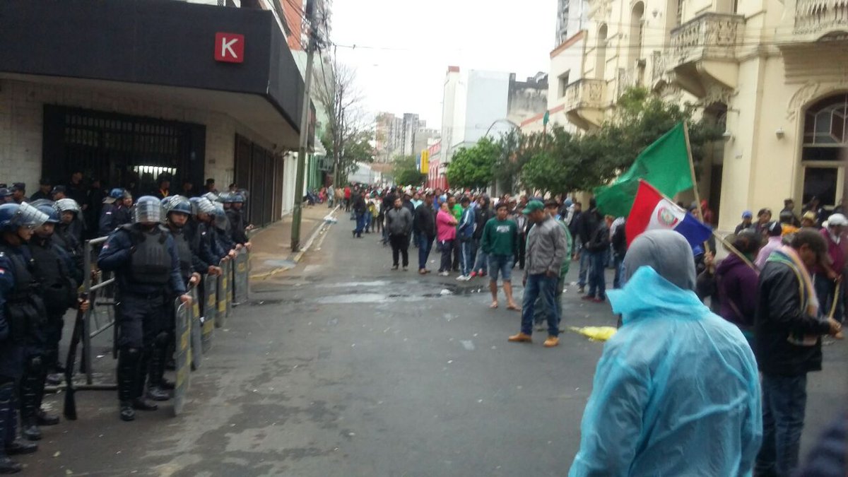 Campesinos copan microcentro de Asunción