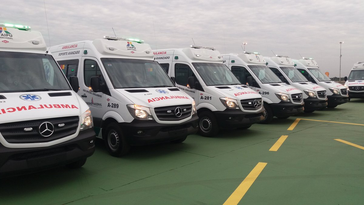 25  ambulancias de terapia intensiva fueron entregadas al Ministerio de Salud