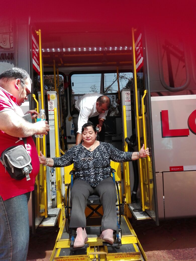 Choferes reciben capacitación para brindar trato adecuado a personas con discapacidad