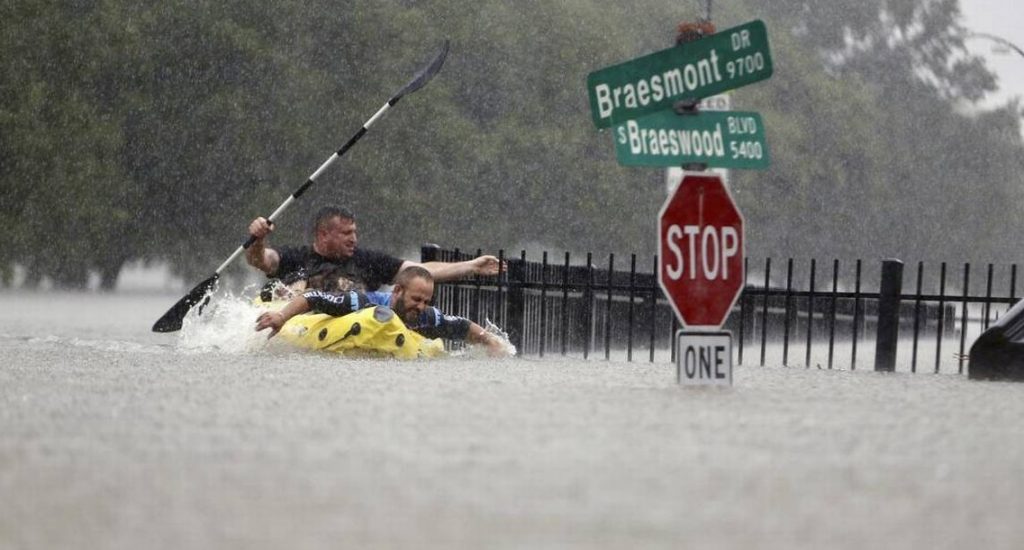 Por ahora, no se reportan paraguayos afectados por la tormenta Harvey, informa embajadora