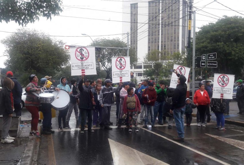 Cuida coches anuncian posible cierre de la Avda. Mcal. López