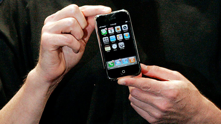 Adiós a los primeros iPhone y Nokia