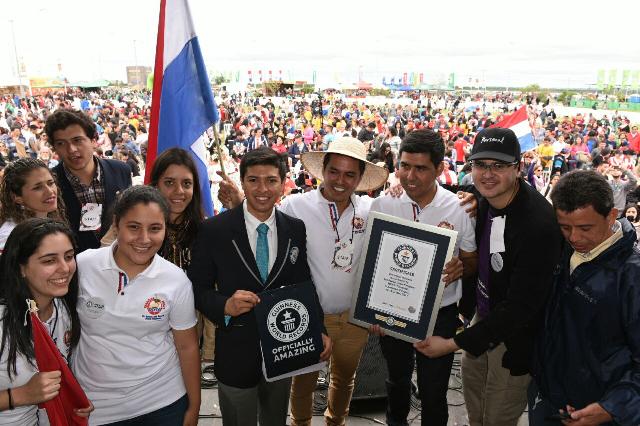 Paraguay logra Record Guinness por ronda más grande de tereré