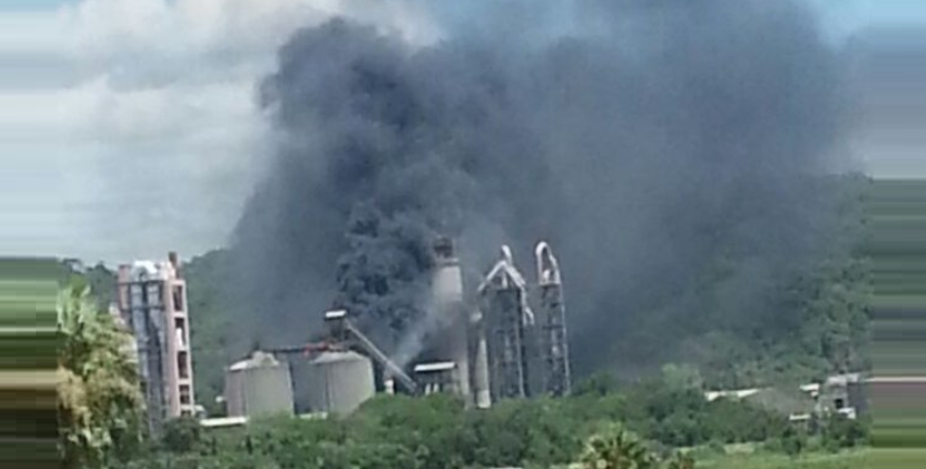 Incendio en la cementera de Vallemí