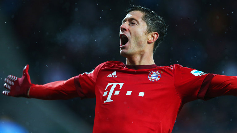 Lewandowski quiere un suplente