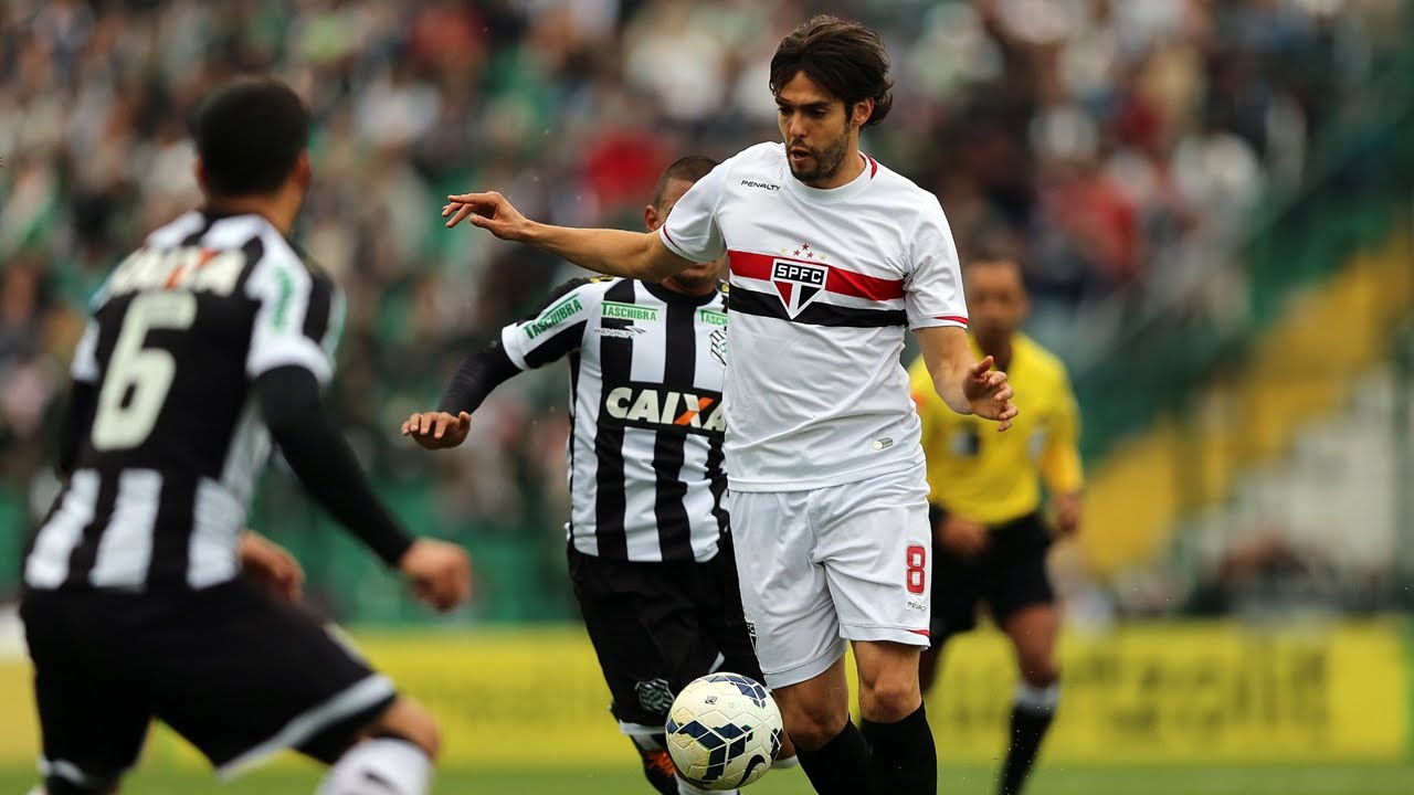 Kaka quiere volver al fútbol brasilero