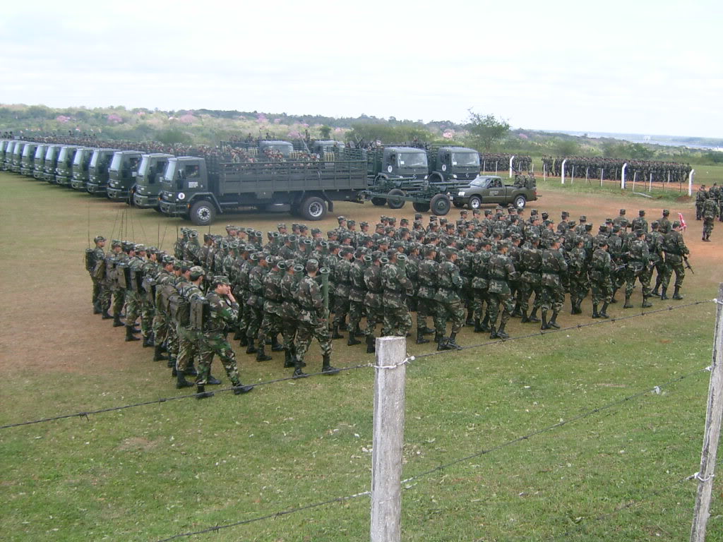 Admiten atraso en modenización de armamentos en fuerzas militares