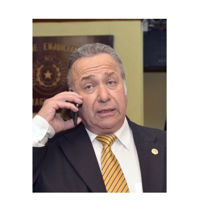 Aparece intento de “tranzada” entre fiscala y secretario de senador cartista González Daher
