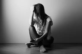 Personas que sufrieron depresión tienden a morir más jóvenes, según estudio