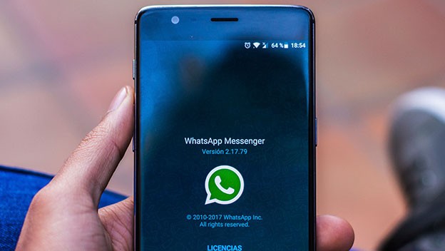 Truquitos de WhatsApp para leer y responder mensajes sin aparecer en línea