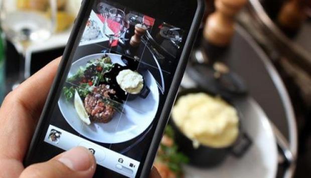 “Tomo la foto, luego como”: cuando el Instagram cambia hasta la gastronomía
