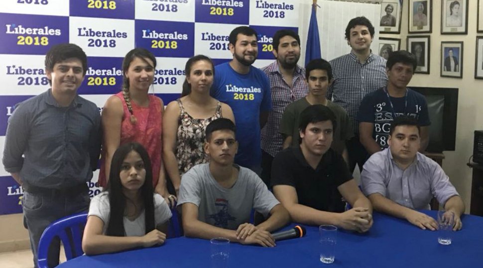 Jóvenes liberales piden la expulsión de Blas Llano de su partido