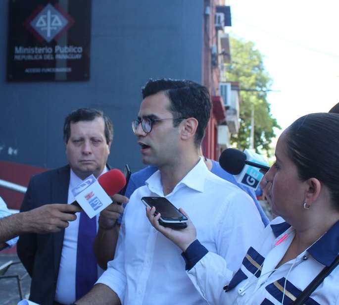 Concejal asunceno se presenta a declarar tras denuncia contra Díaz Verón y José Ortiz