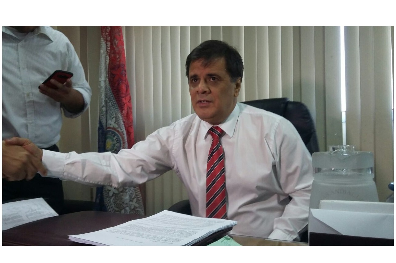 Juez Sosa Pasmor pide auditoría sobre audio en el que se lo involucra en “repartija de bacalao”