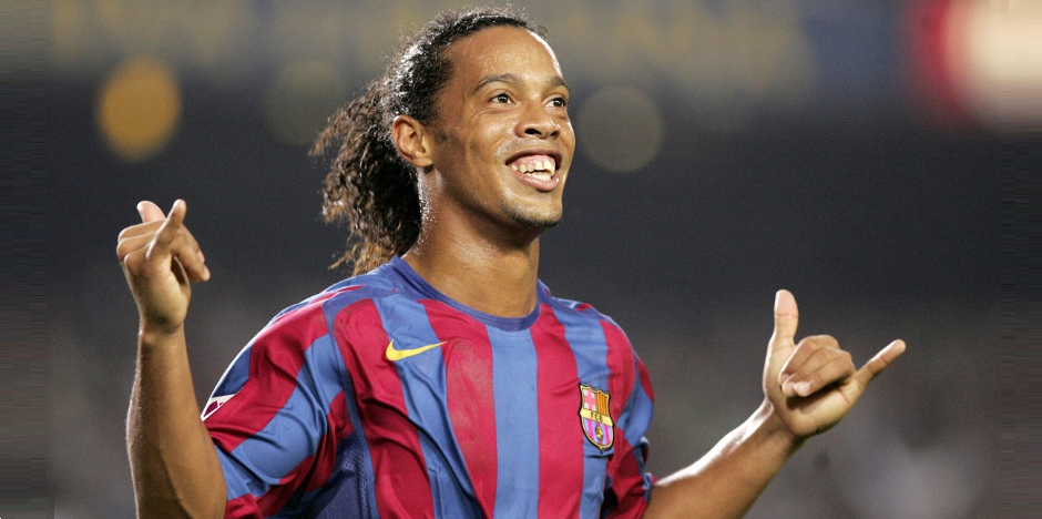 Ronaldinho cuelga las botas y las redes se rinden a sus pies