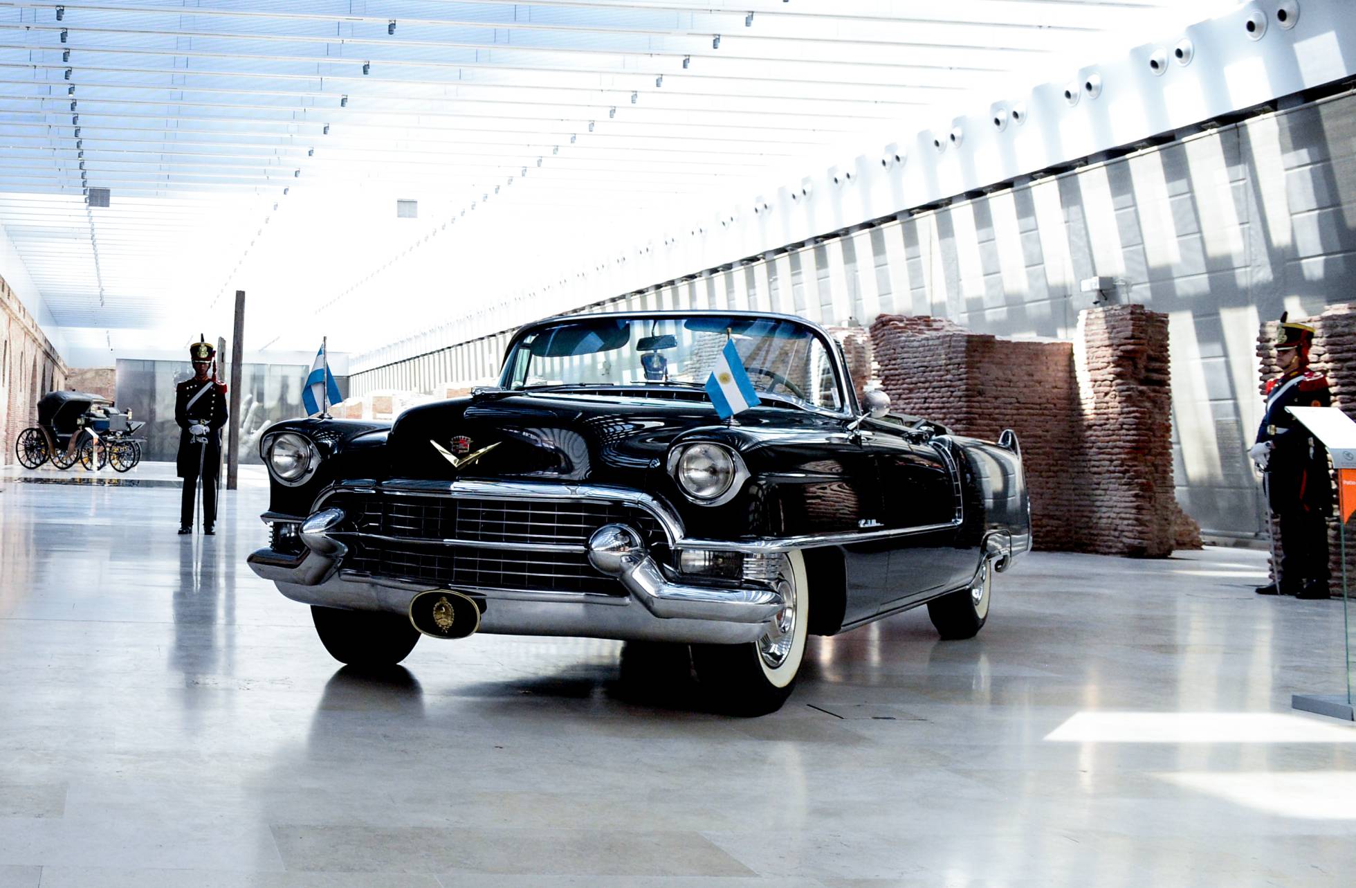 El mítico Cadillac de Perón es restaurado por el Gobierno de Macri