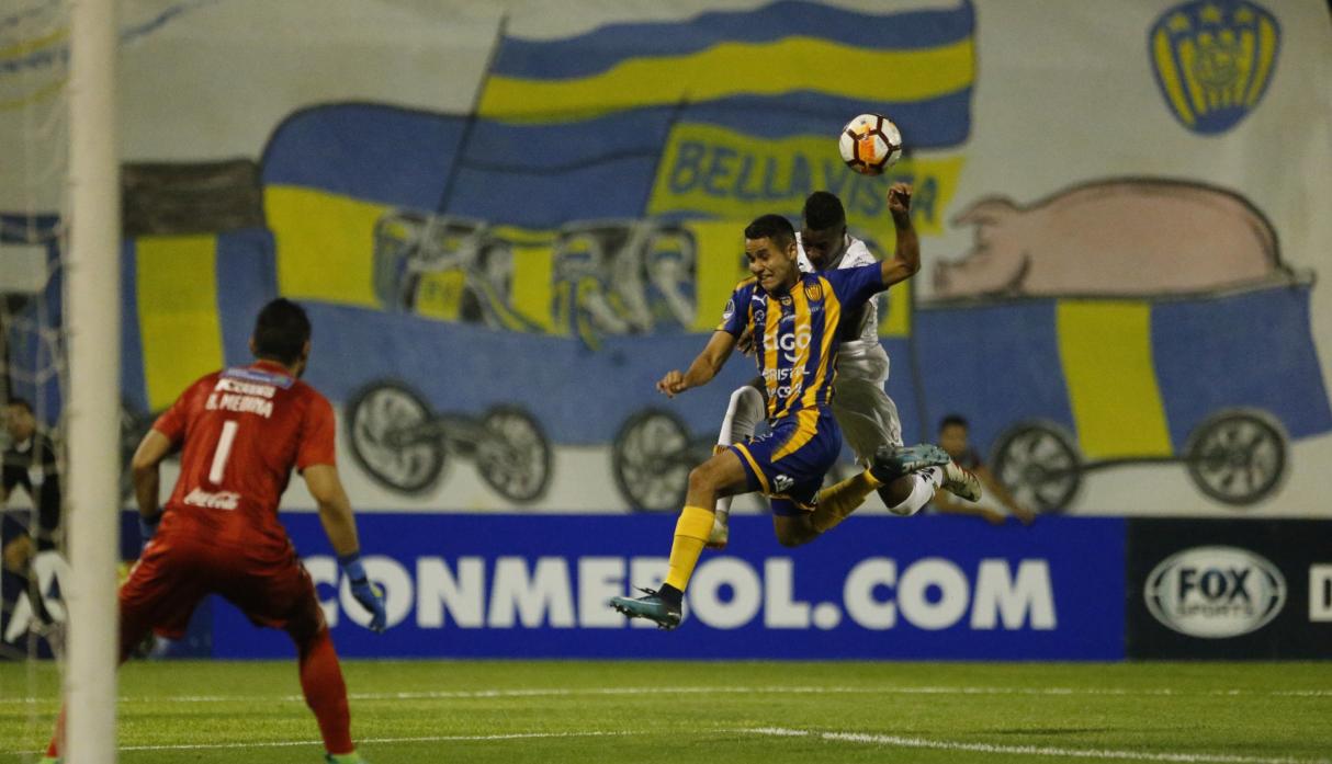 Luque triunfa en su debut sudamericano