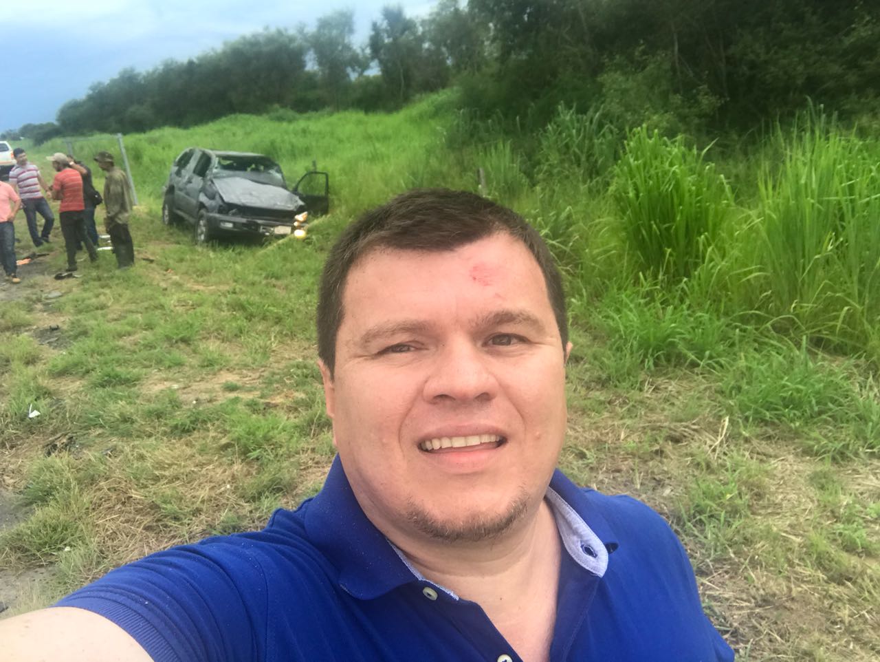 Diputado se sacó una selfie tras sufrir accidente