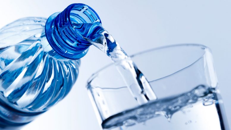 Salud: El agua como mejor aliado del riñón