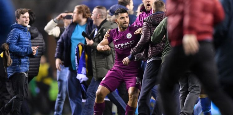 Sergio Agüero, a las trompadas con los hicnhas