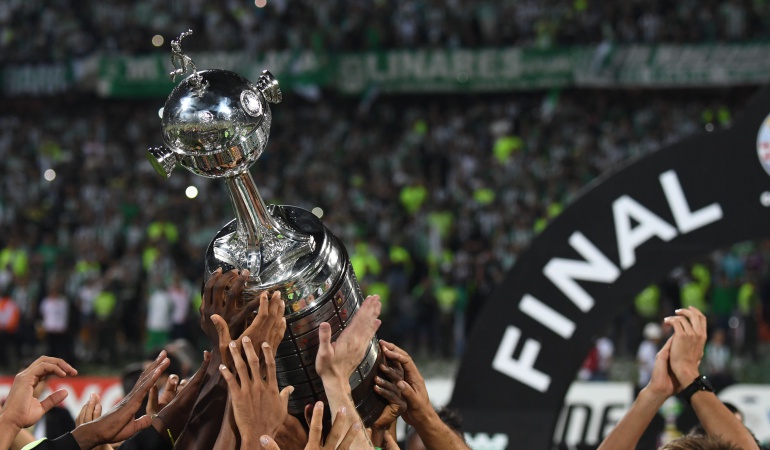 Finales de Libertadores serán a partido único