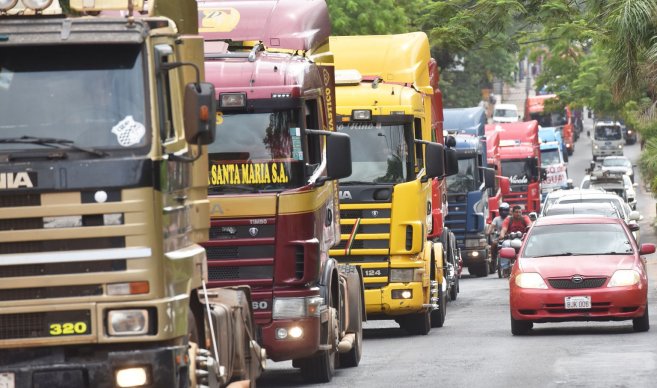 Anuncian nuevo paro de camioneros