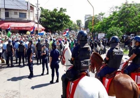 Policía alista dispositivo durante marcha campesina