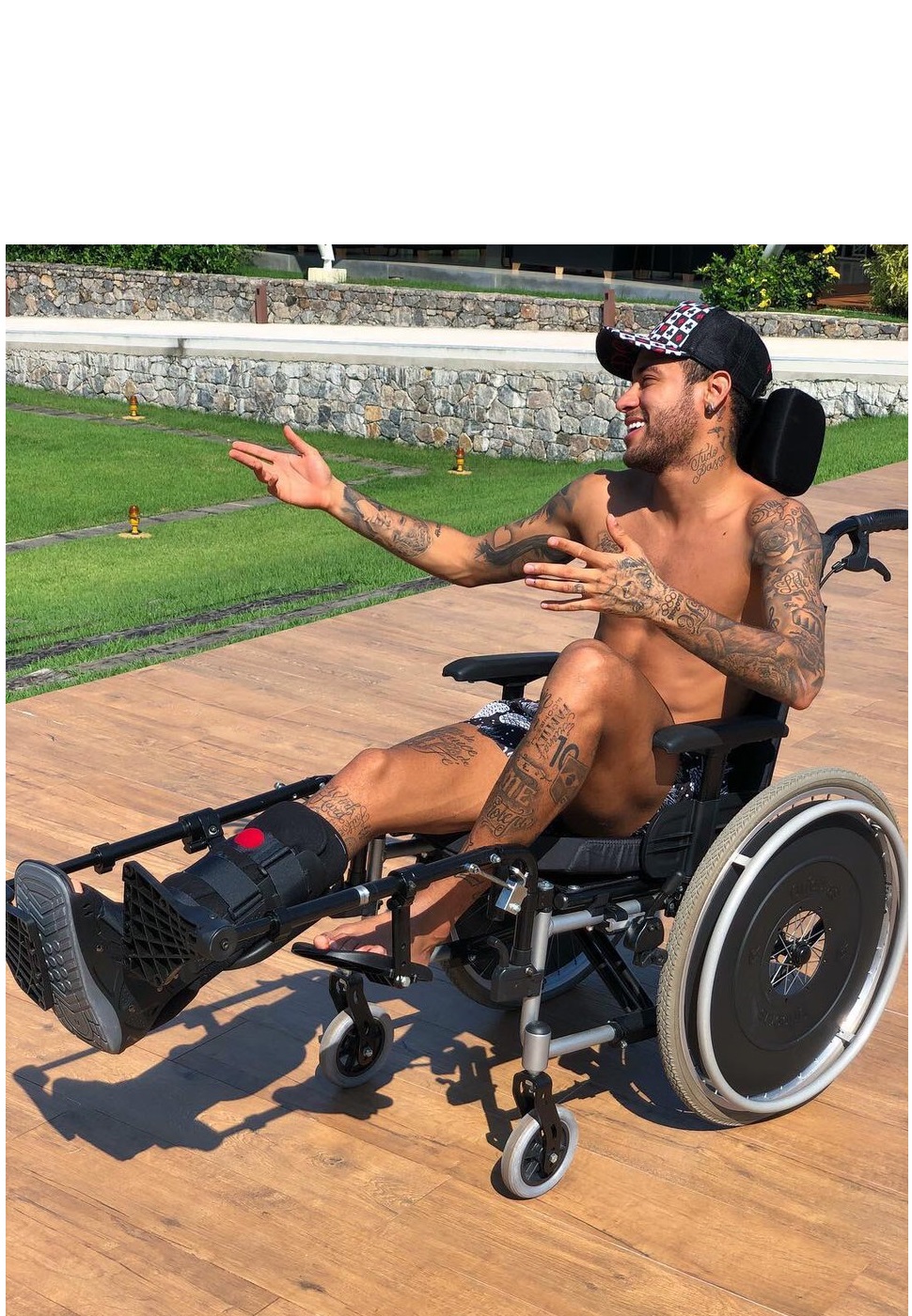 Avalancha de críticas a Neymar por su “homenaje” a Stephen Hawking