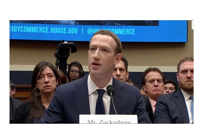Mark Zuckerberg pide disculpas y dice que “llevará tiempo hacer cambios” en Facebook