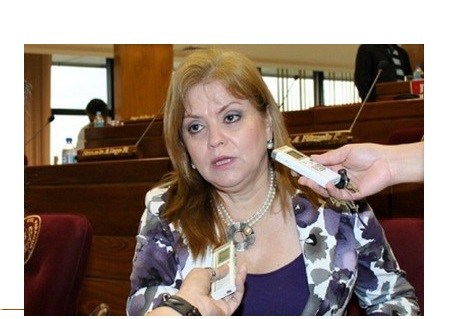 Senadora liberal acusa: “A mi hijo le robaron su banca porque no acepté la renuncia de Cartes”