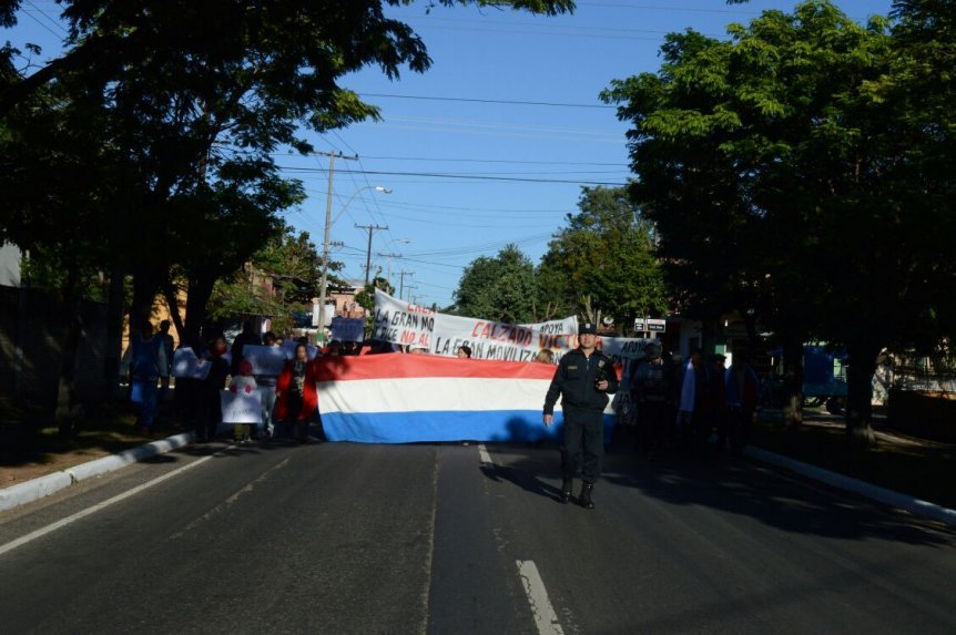 Zapateros cerraron ruta en protesta contra contrabando masivo de calzados