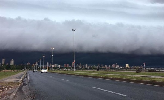 Jornada fresca con vientos del sur y precipitaciones