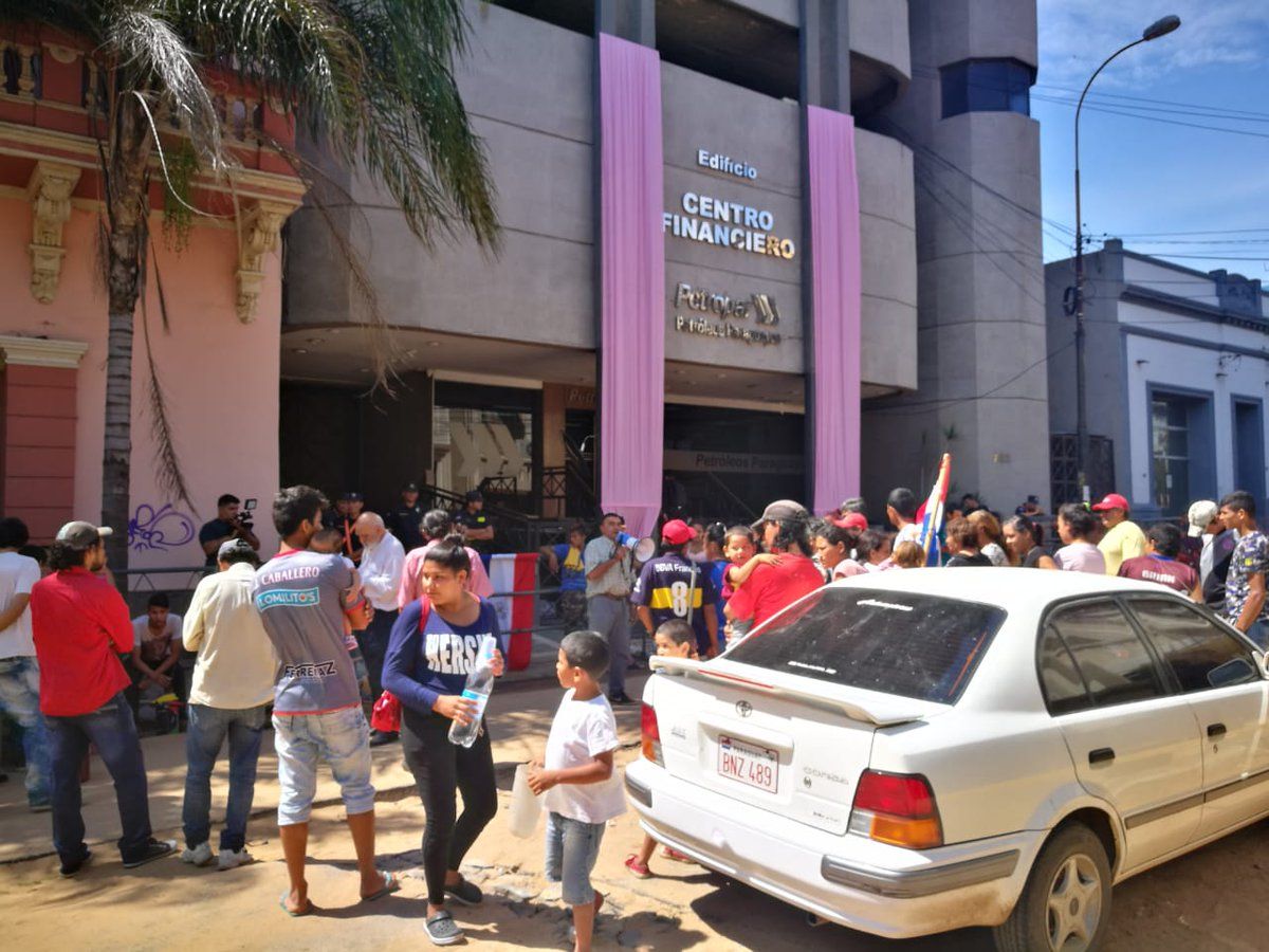 Manifestaciones contra presidenta de PETROPAR