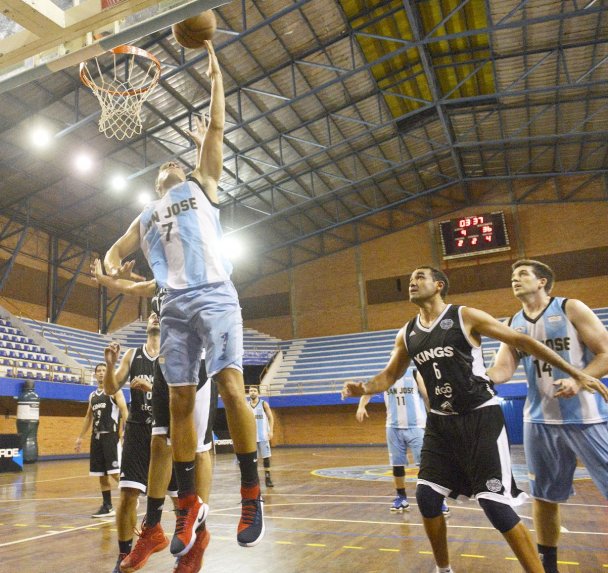 Clausura de Básquetbol: habrá finalísima