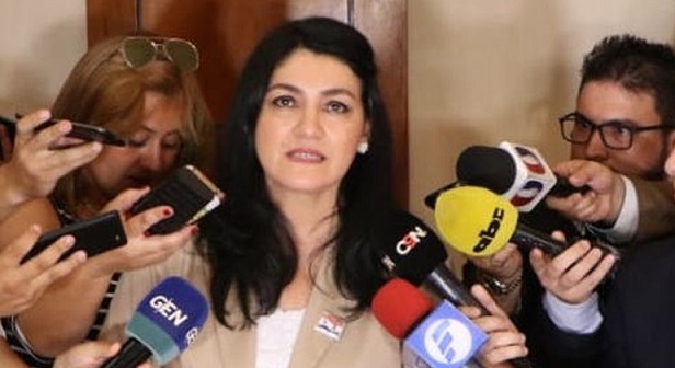 Nancy Ovelar fue destituida del Viceministerio de Educación
