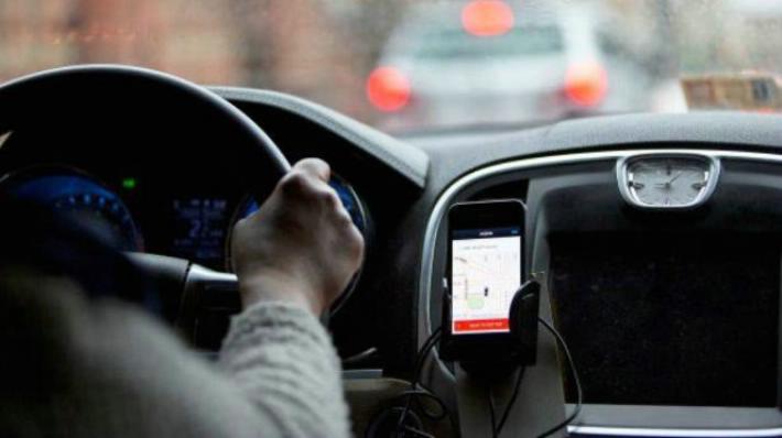 Uber cuenta con más de 15.000 solicitudes para choferes