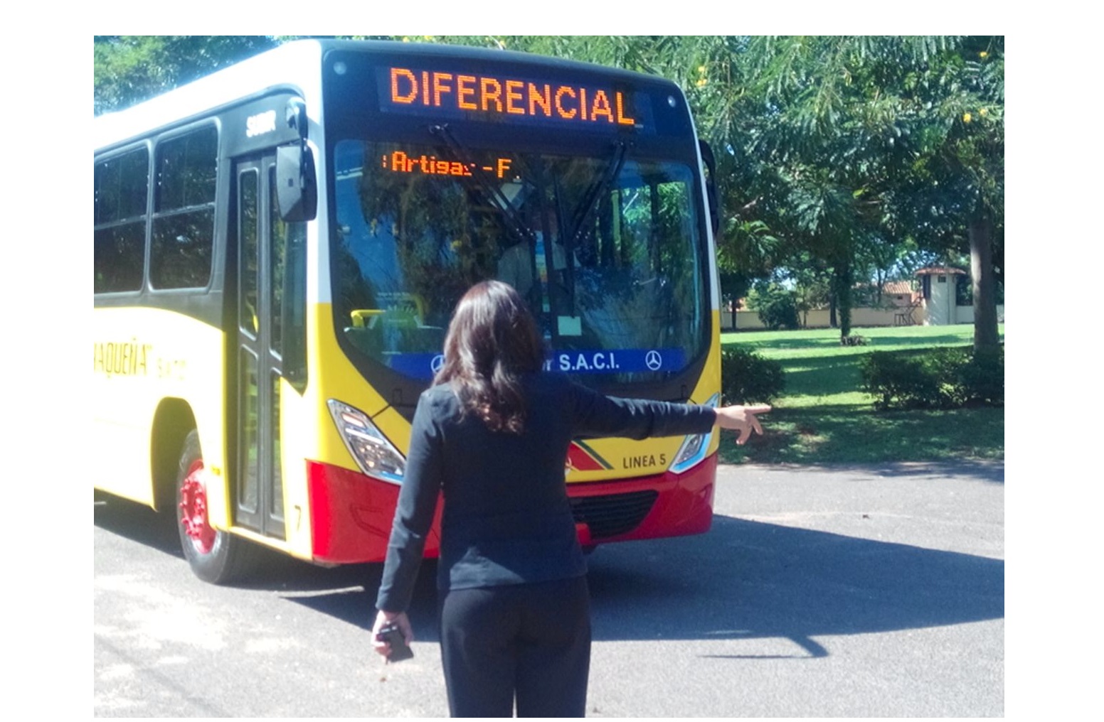 Gobierno anuncia reducción del precio del pasaje del bus diferencial