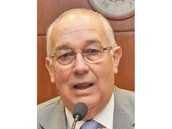 Fiscalía imputa al exministro de Corte Miguel Óscar Bajac