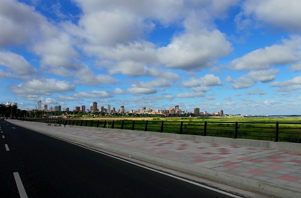 Anuncian domingo cálido y húmedo