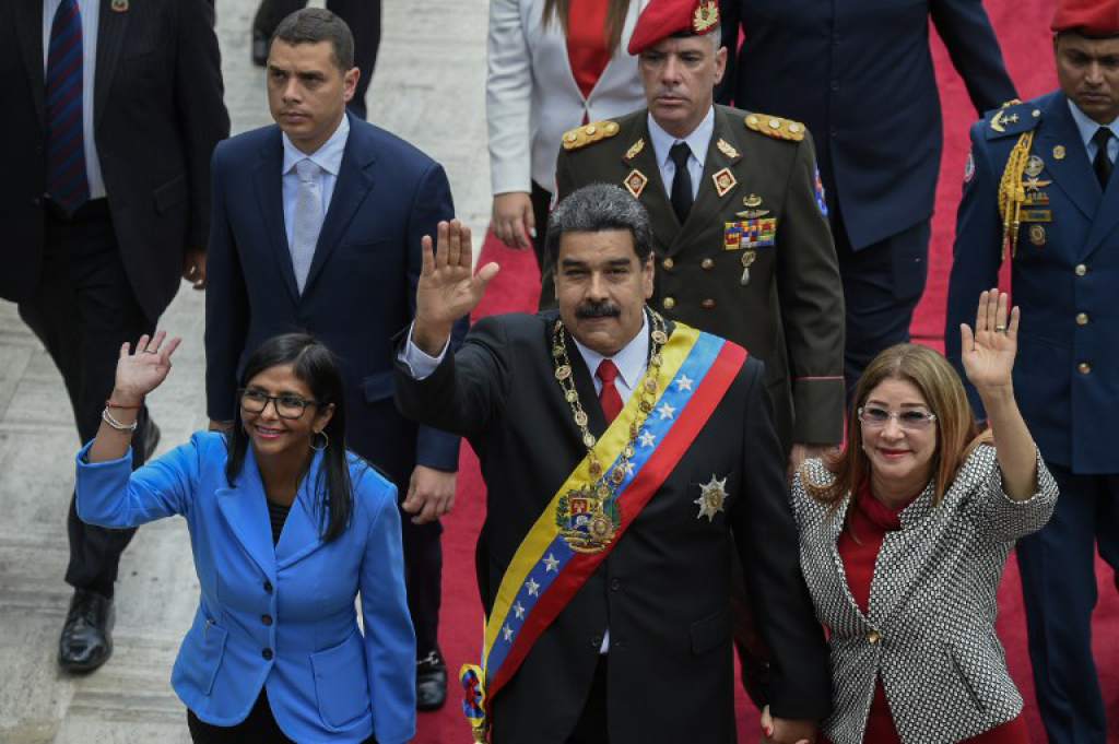 Juramento ilegal de Maduro agudizará el aislamiento internacional de Venezuela, afirma analista
