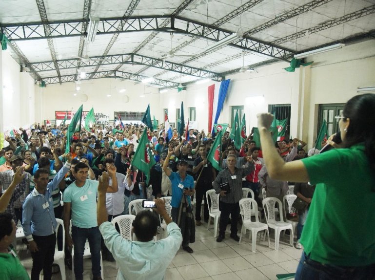 Campesinos piden camino para acceder a ruta