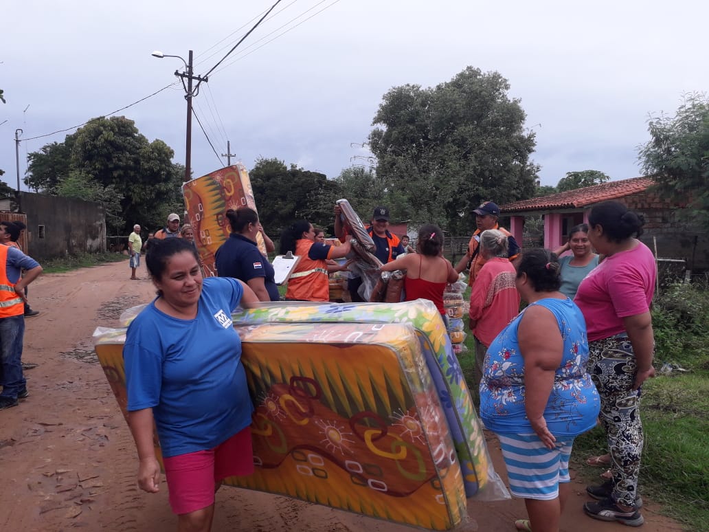 Más de 3.600 familias afectadas por las lluvias, según Emergencia Nacional