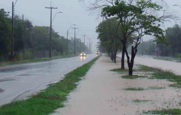 Anuncian miércoles lluvioso y con ocasionales tormentas eléctricas