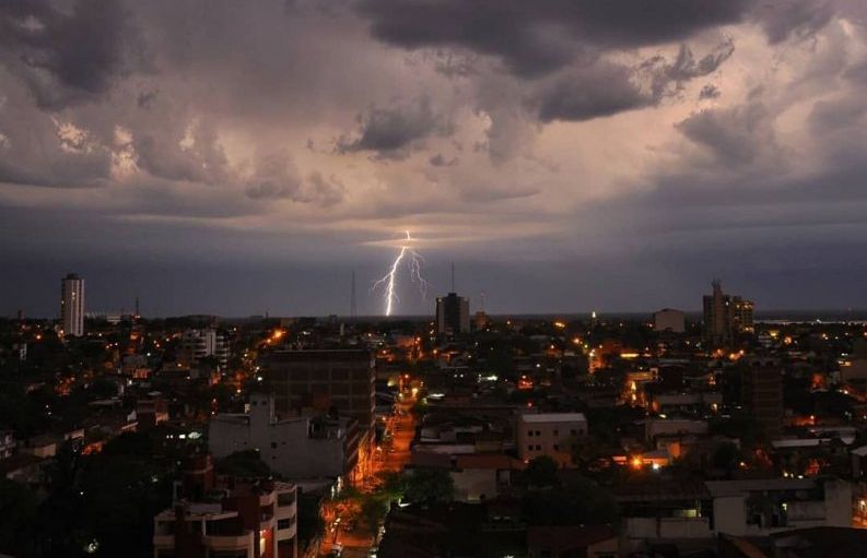 Persisten lluvias y ocasionales tormentas eléctricas en gran parte del país 