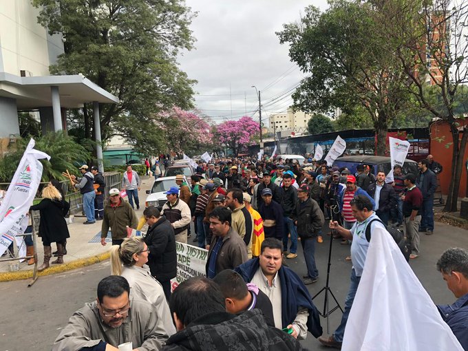 SITRANDE inicia protesta y pide “cambio de actores”